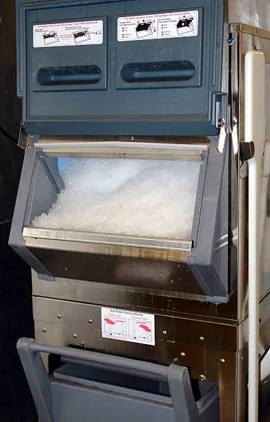 Large-Scale Ice Maker